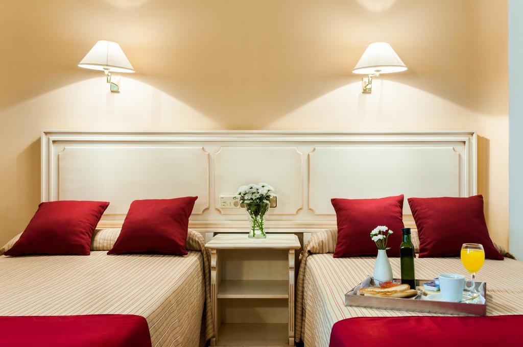 Hotel Victoria Linares  Exteriör bild