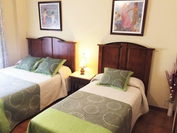 Hotel Victoria Linares  Exteriör bild